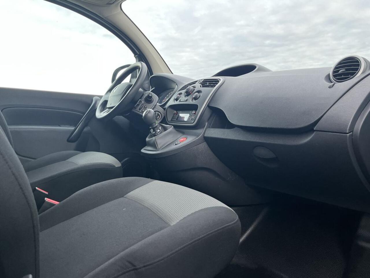 Renault KANGOO 1.5 dCi E6 Comfort BPM Vrij! Lease ¤168 p/m, Airco, PDC, Inrichting, Volledig onderhoudshistorie aanwezig