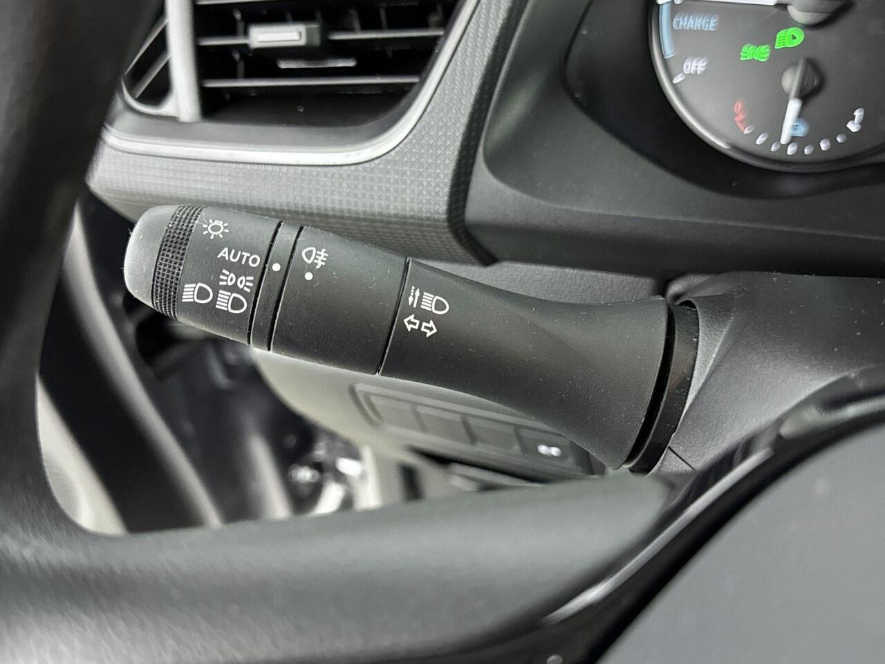 Renault KANGOO E-Tech Extra 11 kW 44 kWh 122Pk L1 | Navigatie | Apple & Android Carplay | Achteruitrijcamera | Climate Control | Parkeersensoren Voor & Achter | Verwarmbare Voorstoelen | Cruise Control & Snelheidsbegrenzer |