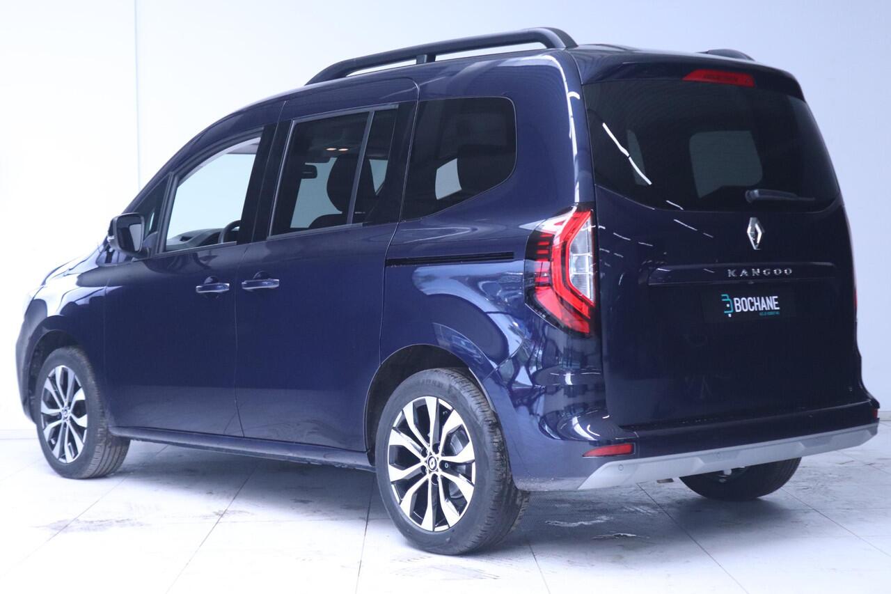Renault KANGOO FAMILY 1.3 TCe 100 Intens | Apple Carplay/Android Auto | Stoelverwarming | Parkeersensoren voor, achter en camera |