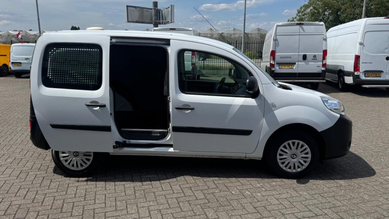 Renault KANGOO 1.5 DCI 55KW 75PK EURO 6 AIRCO/ CRUISE CONTROL/ NAVIGATIE/ SCHUIFDEUR/ TREKHAAK/ 100% DEALERONDERHOUDEN