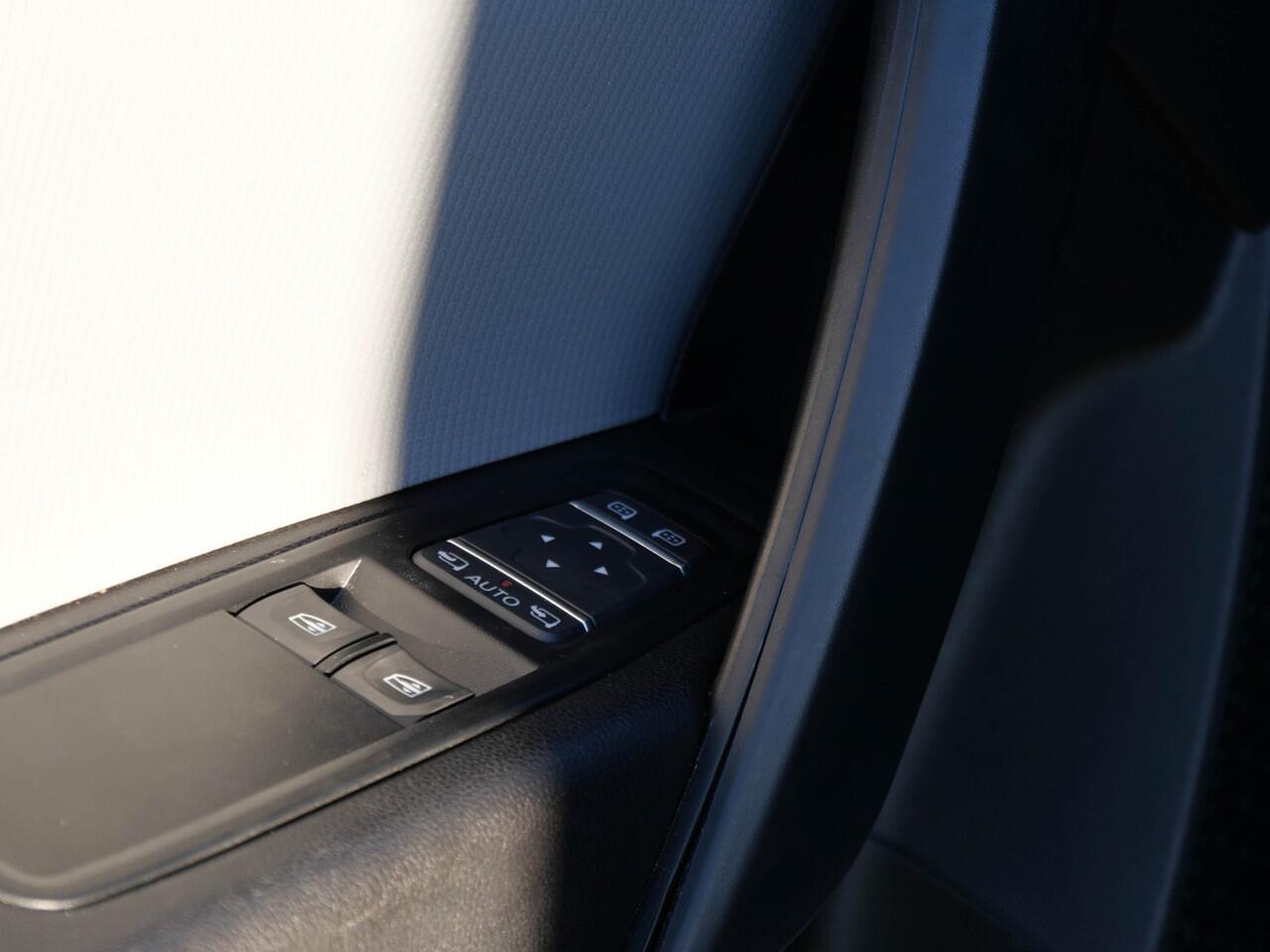 Renault KANGOO 1.3 TCe 102PK Benzine Automaat | CAMERA | NAVIGATIE |