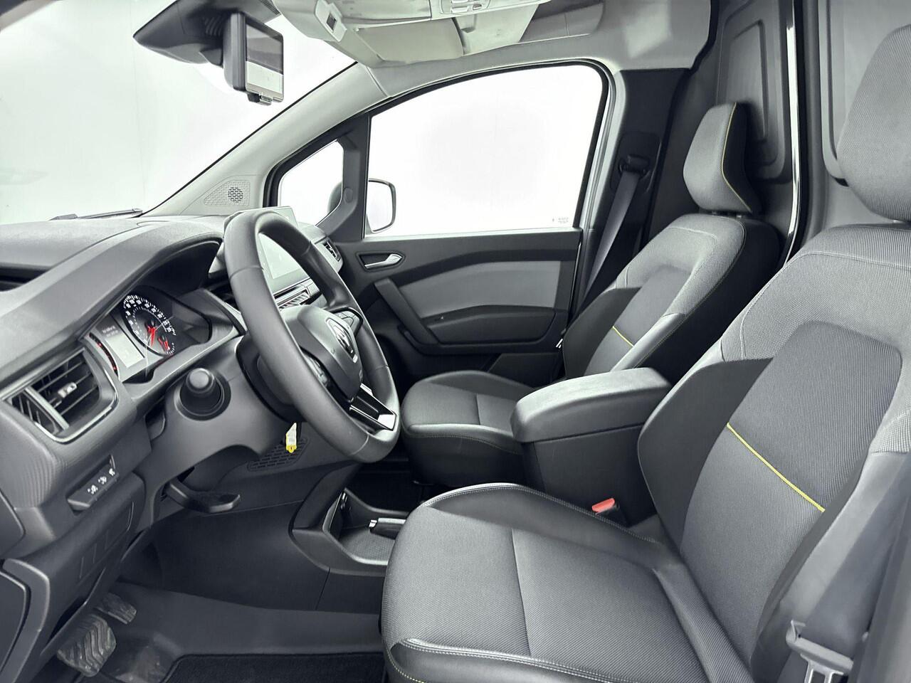 Renault KANGOO 1.5 Blue dCi 115Pk Luxe L1 Automaat | Black Edition | Navigatie | Lichtmetalen Velgen | Apple & Android Carplay | Parkeersensoren & Camera | Airco | Bumpers in Carosseriekleur | Bluetooth | Laadruimte Bekleed |