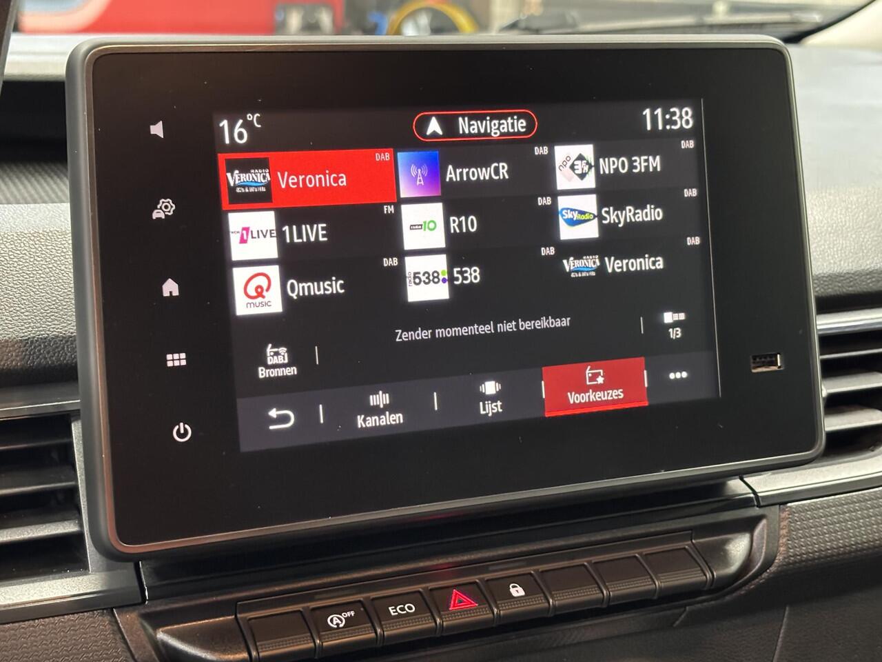 Renault KANGOO 1.5 Blue dCi 115 Luxe L2 / GARANTIE TOT 11-2028 OF 50.000KM / Automatische airco / Trekhaak / Lengte 2 / Zijschuifdeur links + rechts / Navigatiesysteem full map / Pack Securité / Achteruitrijcamera / Trekhaak / Parkeersensoren voor + achter / Cruise cont