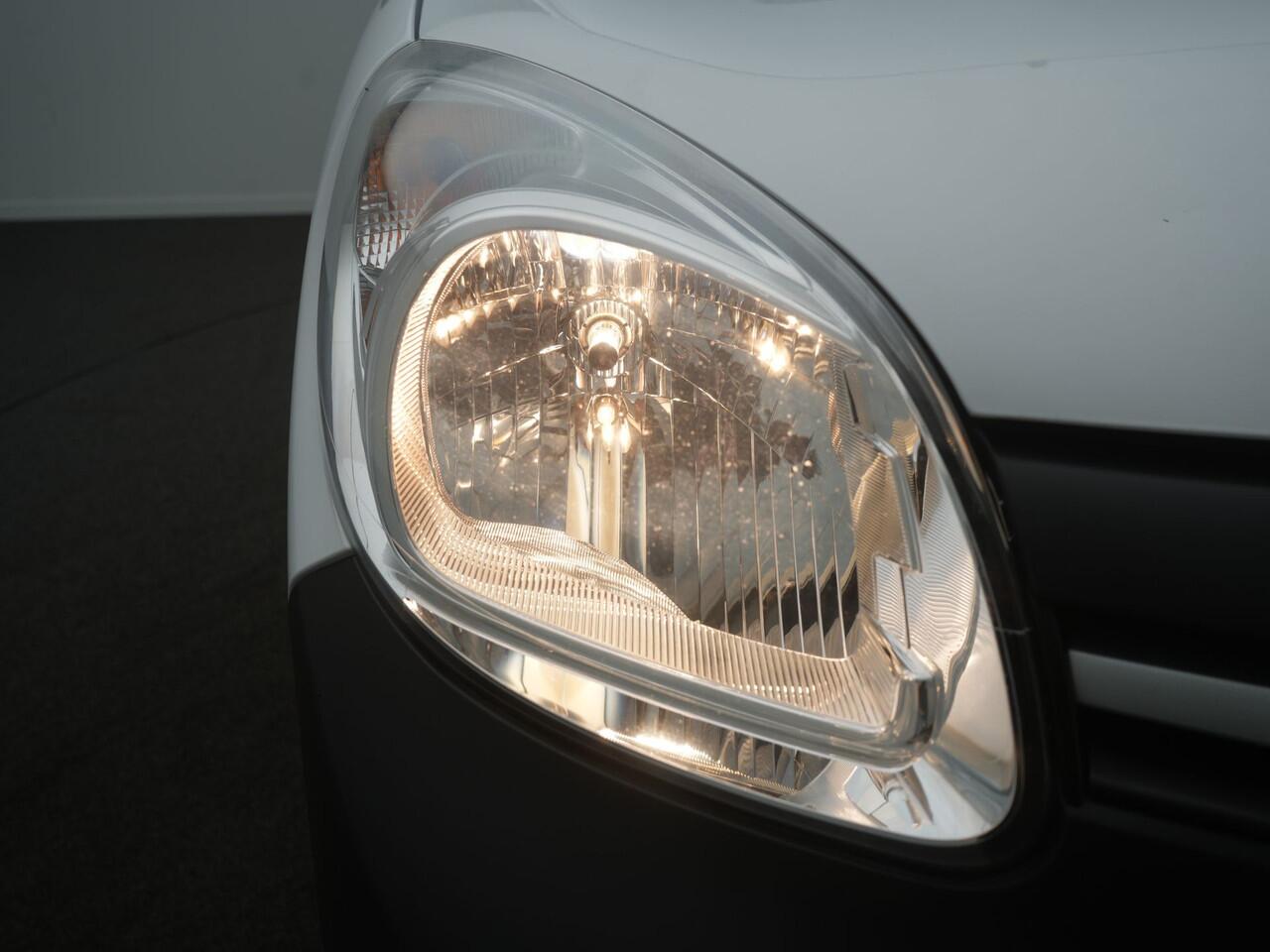 Renault KANGOO 1.5 Blue dCi 80 Comfort - All Seasonbanden - Airco - Bluetooth - Cruise Control - Navigatiesysteem - Achteruitrijcamera