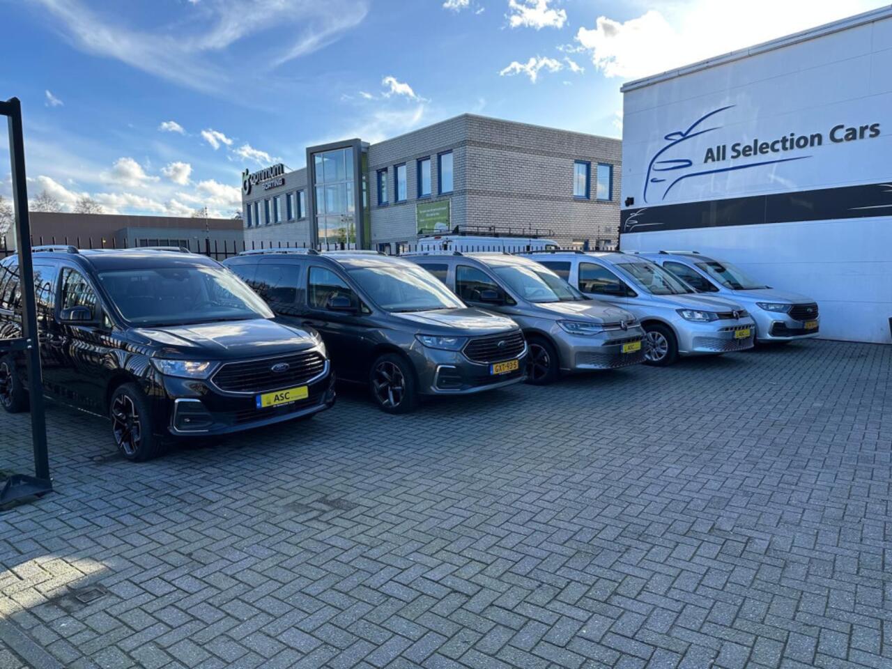 Renault KANGOO 1.3 Tce 131pk Edition (Automaat) Rolstoelauto 3+1 - Bodemverlaging Tripod - Alle opties - Rolstoelvervoer