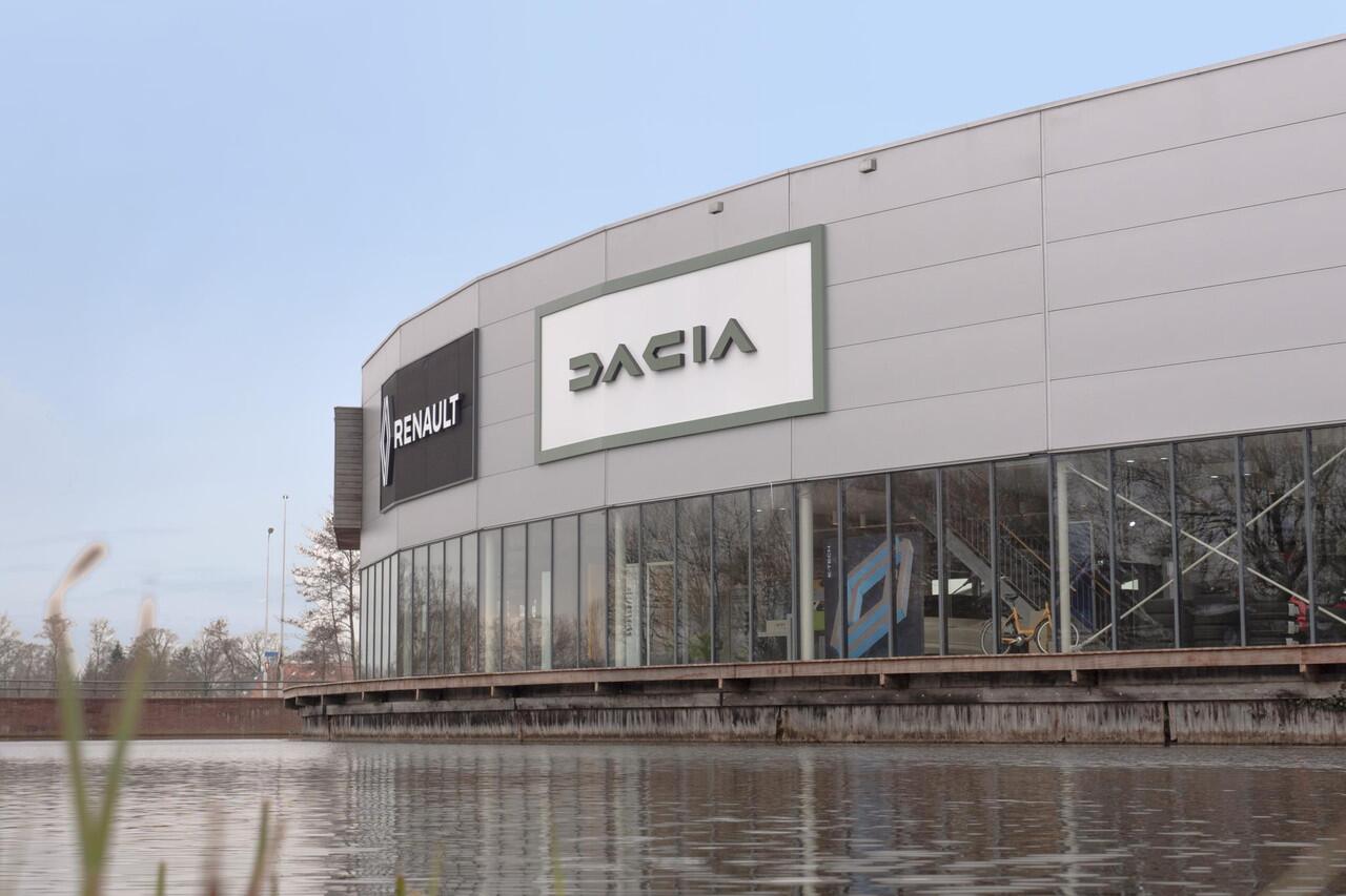 Renault KANGOO E-Tech Advance L2 44 kWh | 16" lichtmetalen velgen | Laadruimtepakket | Parkeersensoren rondom |