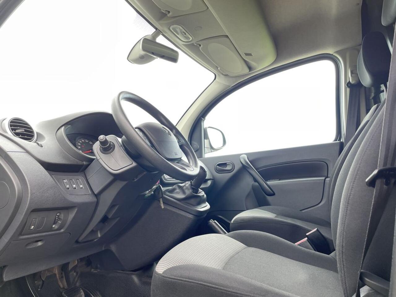 Renault KANGOO 1.5 dCi 90pk E6 R-link BPM Vrij! Lease ¤171 p/m, Airco, Navi + Camera, PDC, Volledig onderhoudshistorie aanwezig