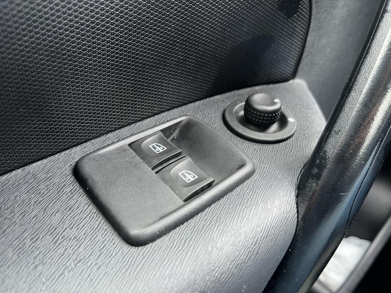 Renault KANGOO 1.5 dCi E6 R-link BPM Vrij! Lease ¤168 p/m, Airco, Navi , PDC, Trekhaak, Volledig onderhoudshistorie aanwezig