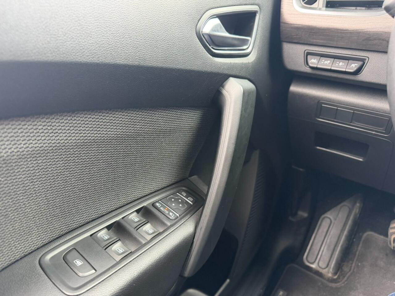 Renault KANGOO 1.3TCE 130pk Techno Navi Carplay Led Airco(ECC)