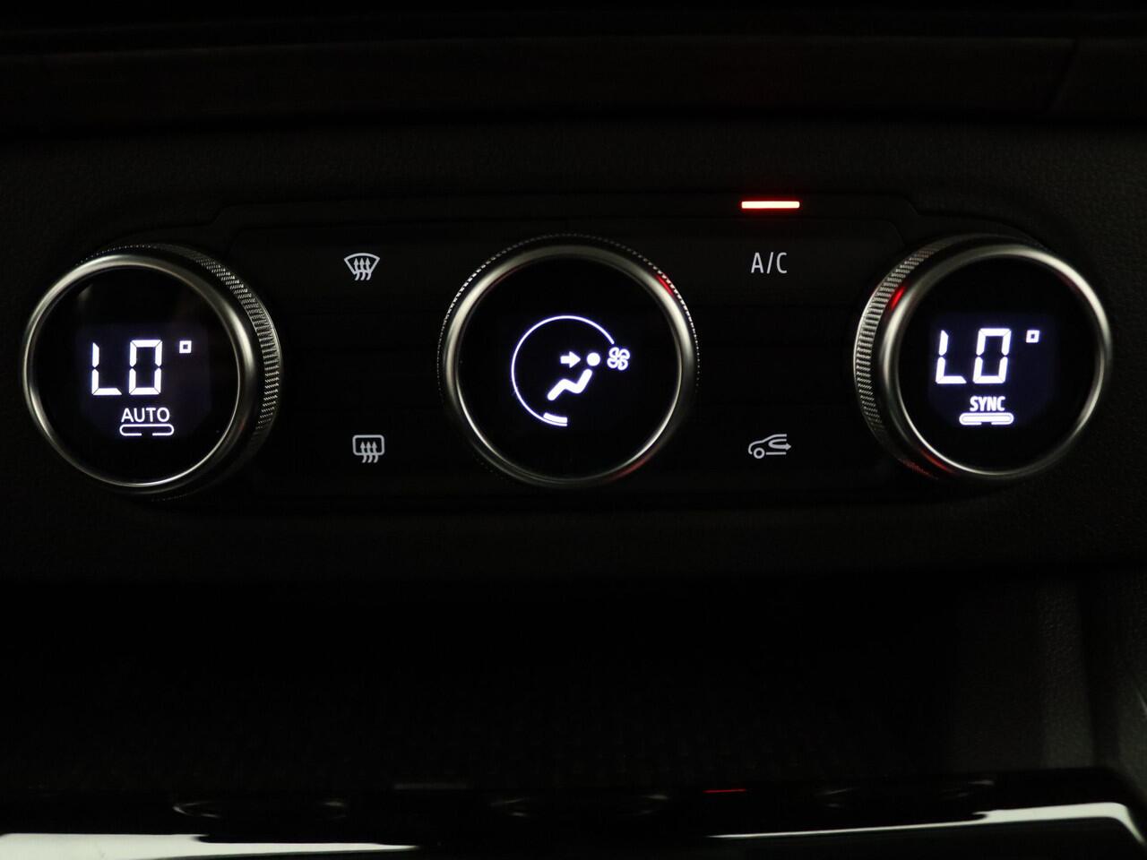 Renault KANGOO TCe 130pk Techno EDC/Automaat Camera | Cruise | Navi | Parkeersens. v+a | Stoelverw.