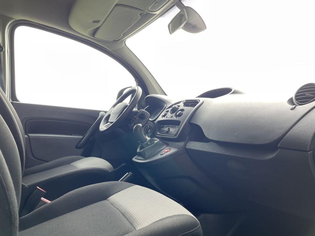 Renault KANGOO 1.5 dCi E6 90pk R-link BPM Vrij! Lease ¤171 p/m, Airco, Navi + Camera, PDC, Volledig onderhoudshistorie aanwezig