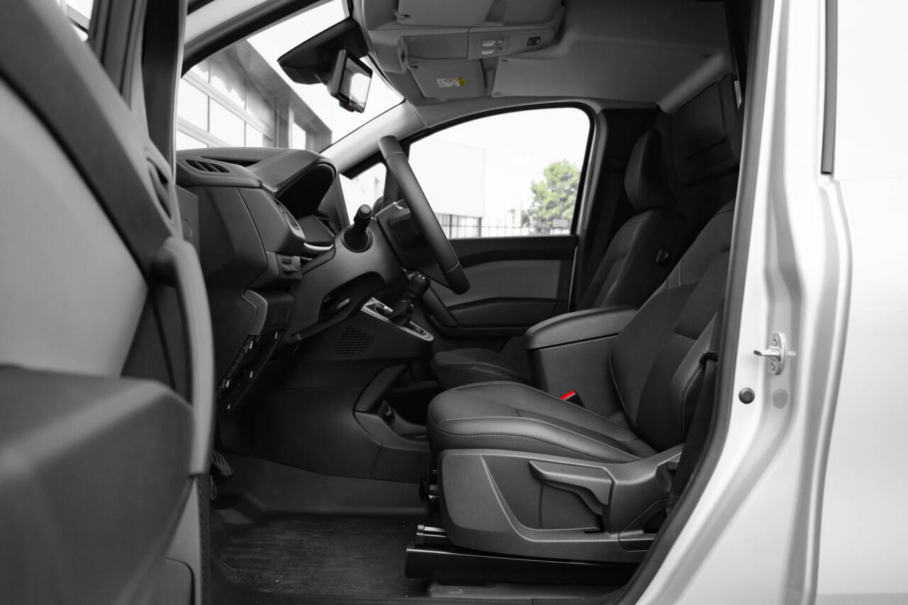 Renault KANGOO 1.5 Blue dCi 115 Extra L1 125th Anniversary | Trekhaak | Adaptive Cruise | Climate Control | incl. Bovag rijklaarpakket met 12 maanden garantie |