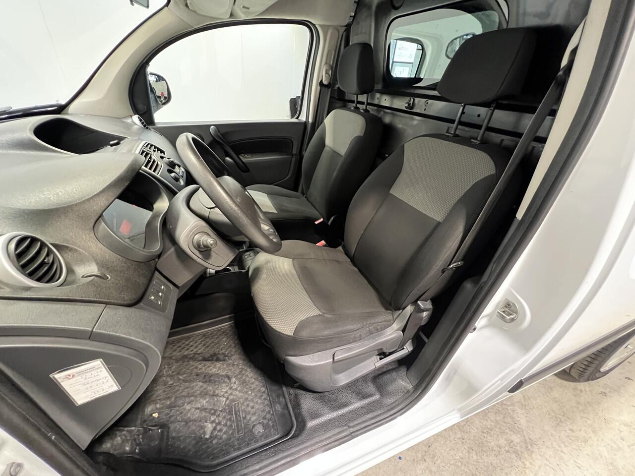 Renault KANGOO 1.5 dCi 75 Energy Comfort | Airco | Cruise Control | Achterdeur met Ruit | Radio |