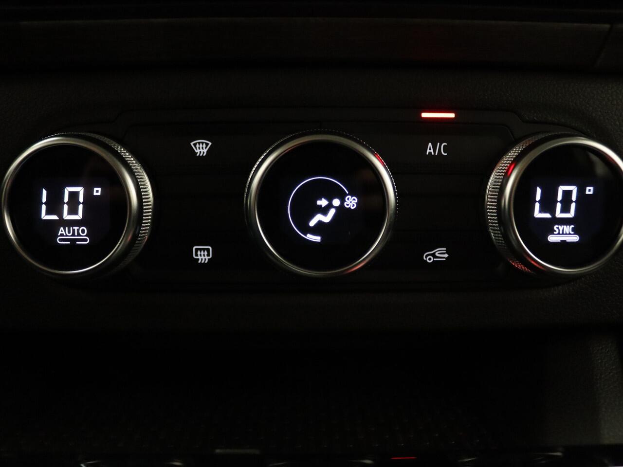 Renault KANGOO TCe 130pk Techno EDC/Automaat Camera | Adapt. Cruise | Navi | Parkeersens. v+a | Stoelverw.