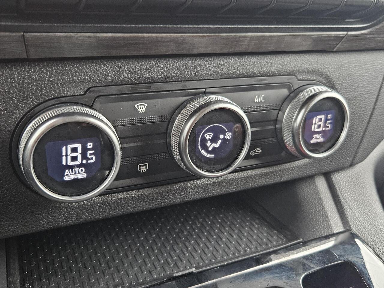 Renault KANGOO 1.3 130PK Techno EDC Automaat 5-Persoons / Trekhaak Afneembaar 1500KG / Adaptief Cruise Control / Stoelverwarming / Achteruitrijcamera / Apple Carplay & Android Auto / Navigatie / Parkeersensoren Rondom / 17" Lichtmetalen Velgen / Privacy Glass / Climate 