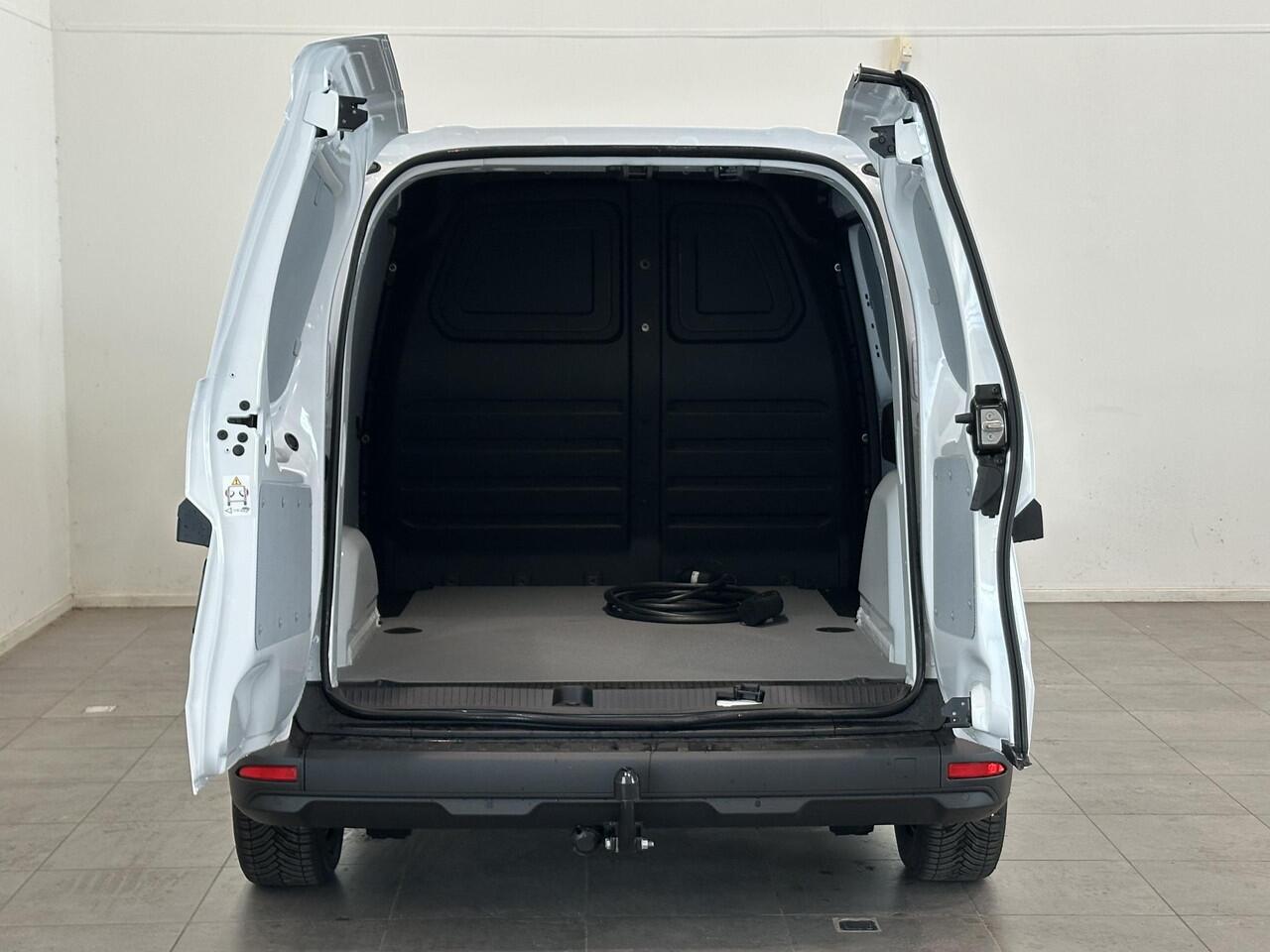 Renault KANGOO E-Tech L1 Advance 44 kWh | Trekhaak | Navigatie | All season banden | Bedrijfswageninrichting | Parkeersensoren voor, zij, achter en achteruitrijcamera