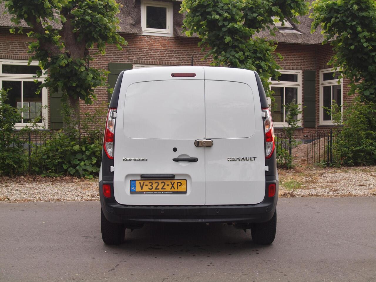 Renault KANGOO 1.2 TCe 115 EDC Comfort | Parkeersensoren | Automaat | Cruise Control | Bluetooth | Airco |