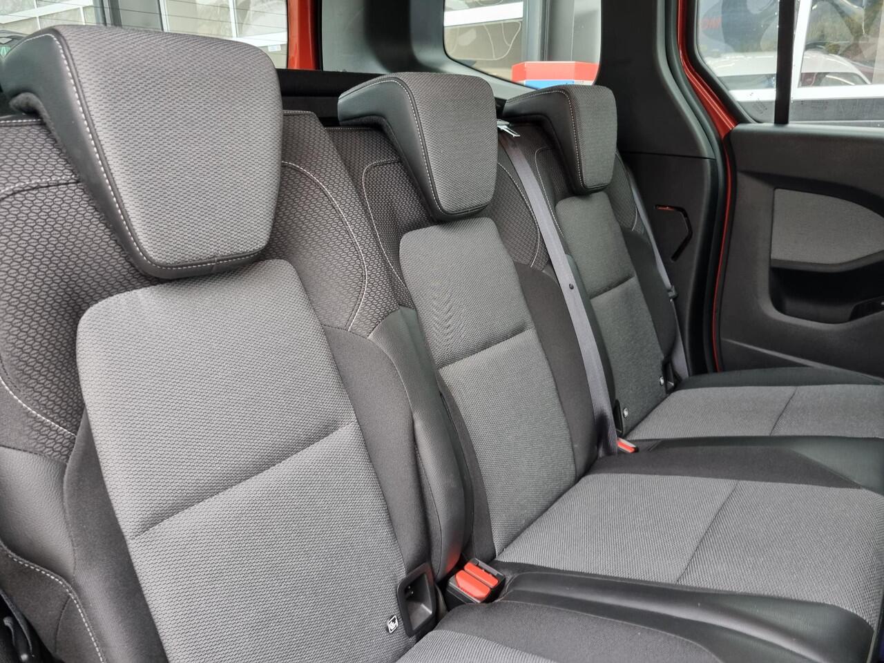 Renault KANGOO 1.3 Intens NAVI / CAMERA / TREKHAAK / PDC