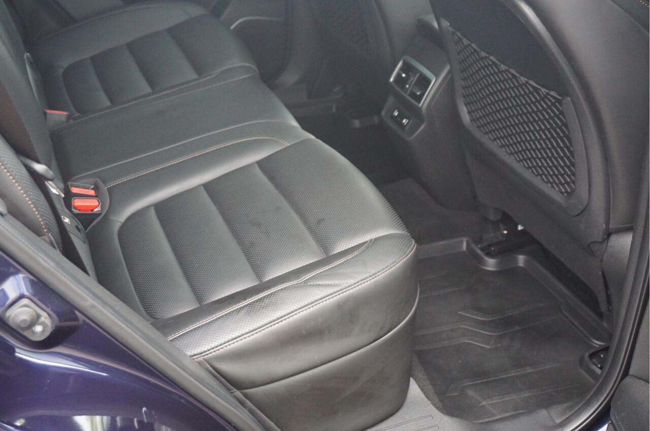 Renault KOLEOS Renault Koleos Initiale Paris 1.3 tce 160 EDC (trekhaak afn) 1600 kg trekgewicht!!