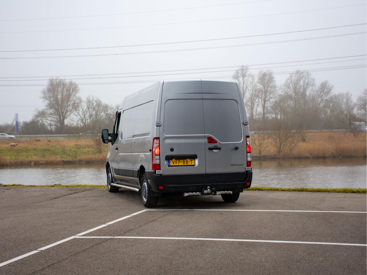 Renault MASTER 170pk 2.3 dCi L2H2 Trekhaak | Achteruitrijcamera | Airco