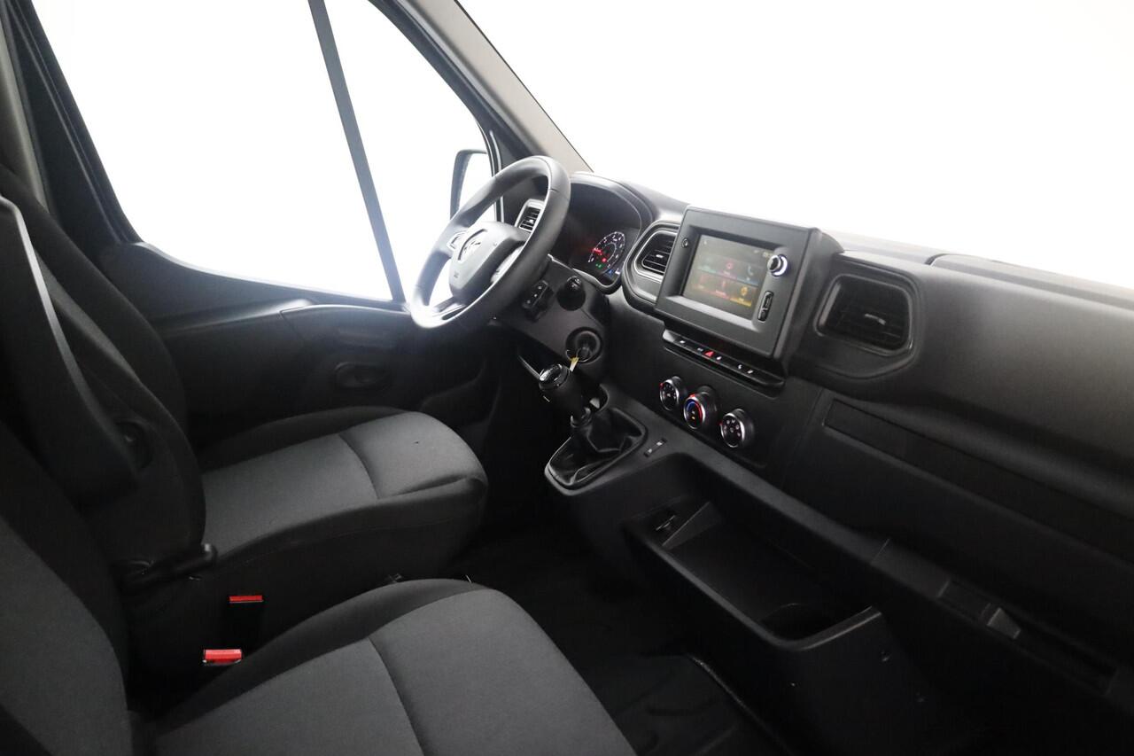 Renault MASTER T33 2.3 dCi 135 L2H2 Work Edition