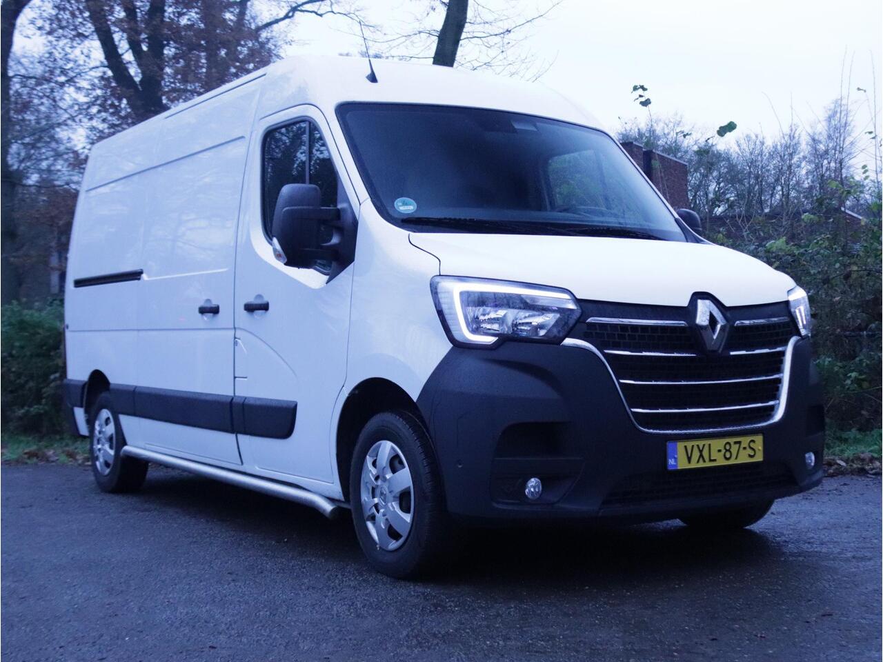 Renault MASTER 2.3 dCi 135 T35 L2H2 Work Edition | Betimmering | All-Season banden | Trekhaak