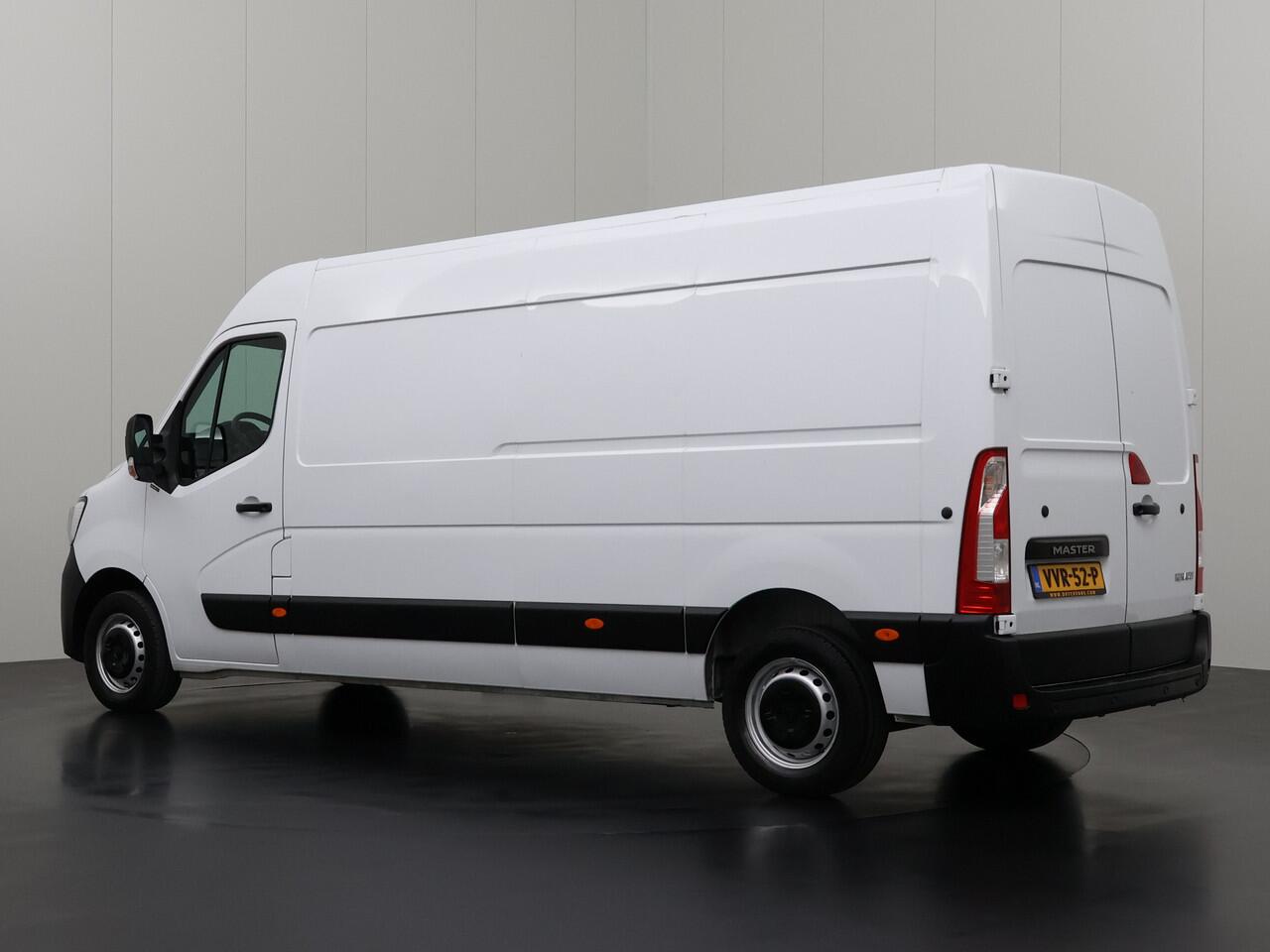 Renault MASTER 2.3DCi 135PK L3H2 Maxi | Navigatie | Airco | Cruise | 3-Persoons | Betimmering