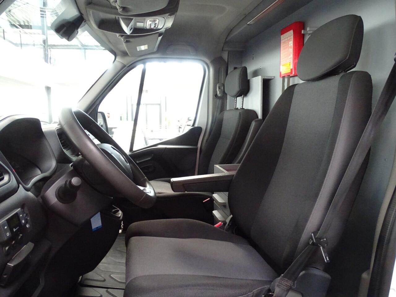 Renault MASTER T35 2.3 dCi 135 L2H2