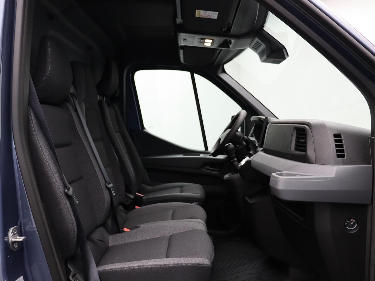 Renault MASTER T35 2.0 dCi 130pk L2H2 Advance | Trekhaak | Laadruimtepakket | Achteruitrijcamera | Rear step |