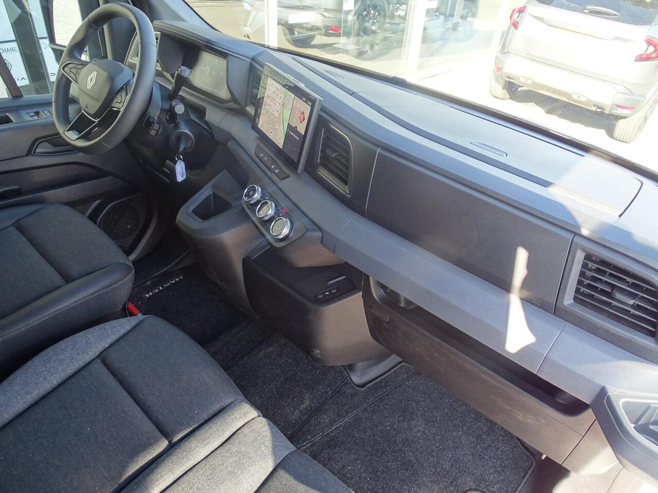 Renault MASTER E-Tech T35 L2H2 Advance long range 87 kWh PACK PARKING / PACK NAVIGATIE / VERWARMBARE VOORRUIT