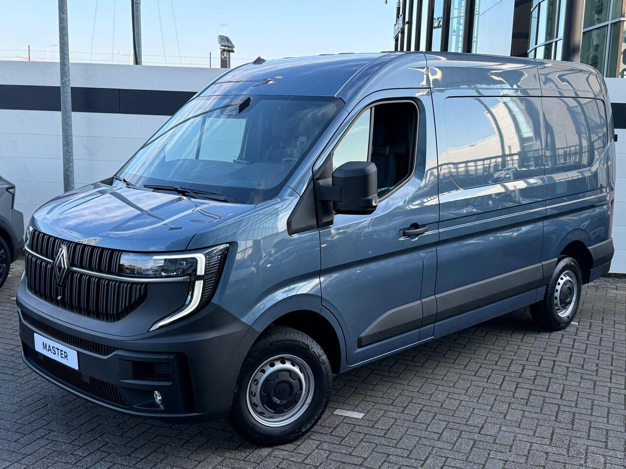 Renault MASTER T35 2.0 dCi 130 L2H2 Advance | BPM vrij | Direct leverbaar | Trekhaak