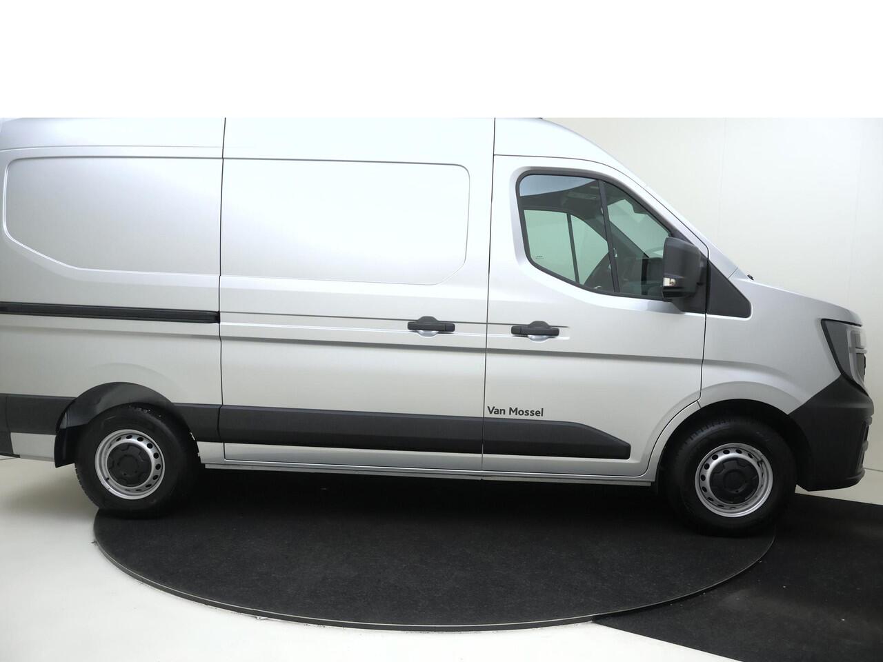 Renault MASTER T35 2.0 dCi 130 L2H2 Advance | Navigatie | Parkeersensoren & Camera | Zijschuifdeur link | Betimmering | Trekhaak |
