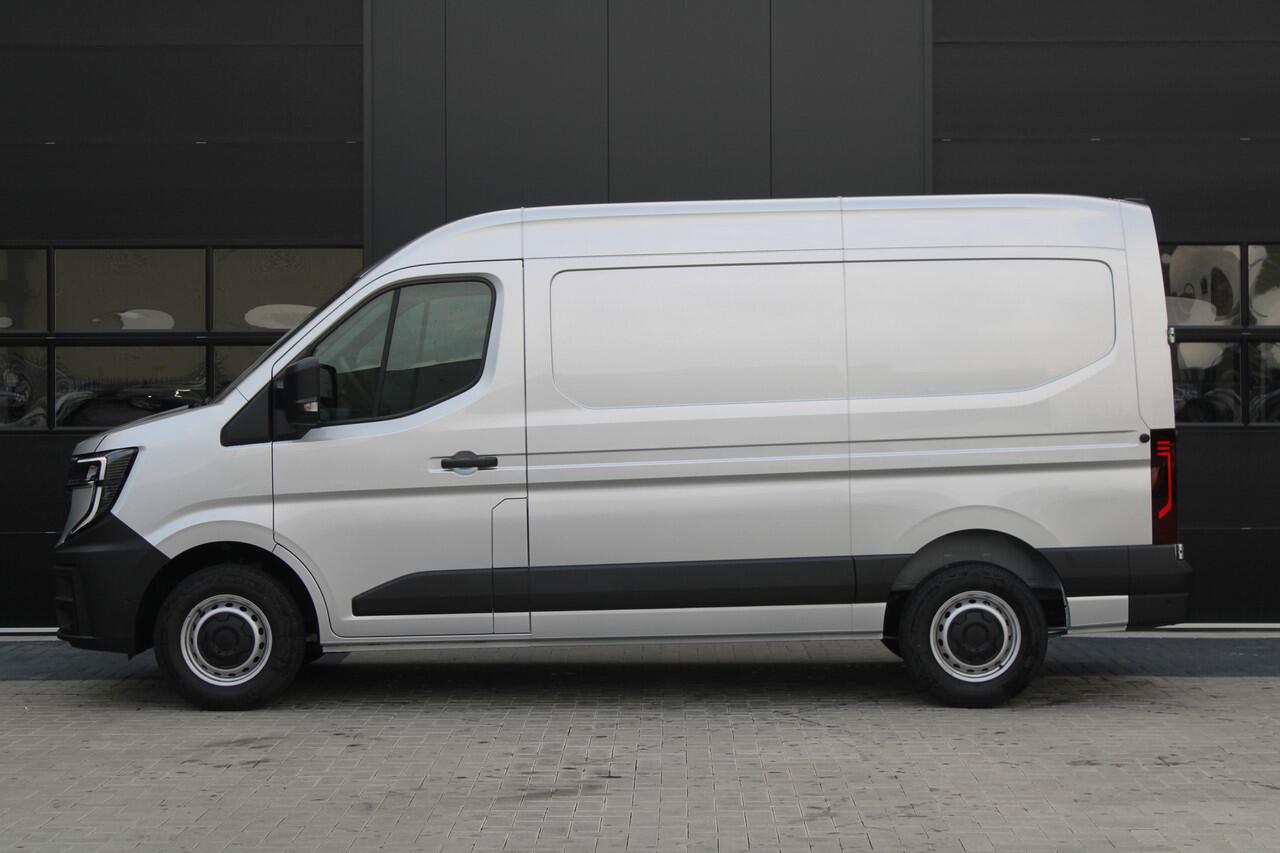 Renault MASTER T35 2.0 dCi 170pk L2H2 Extra - Navigatie - Camera - 270 gr deuren - Parkeersensoren - Draadloos laden - Rijklaar