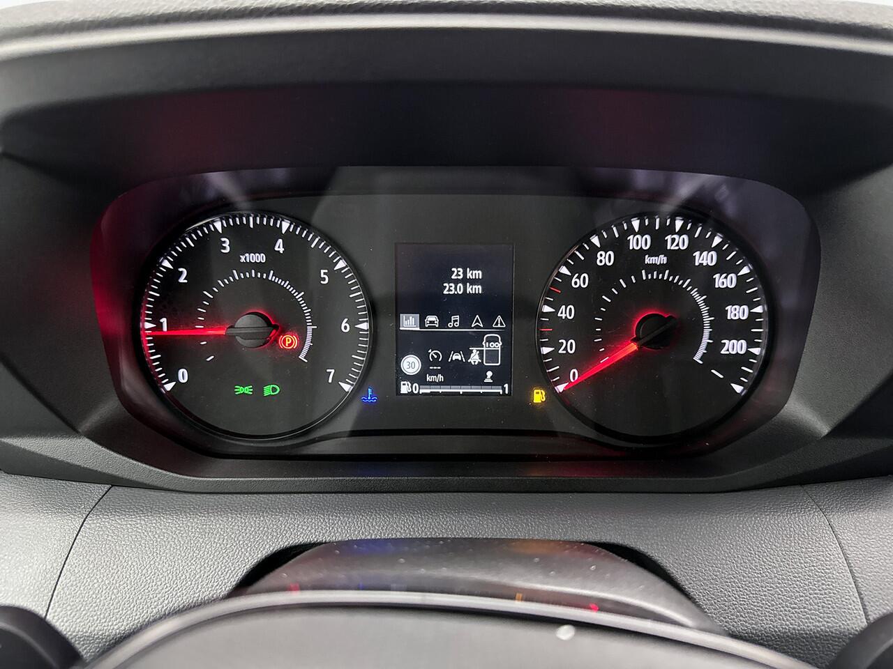 Renault MASTER T35 2.0 dCi 130 L2H2 bpm-vrij Led koplampen Camera Carplay 130pk Cruise control