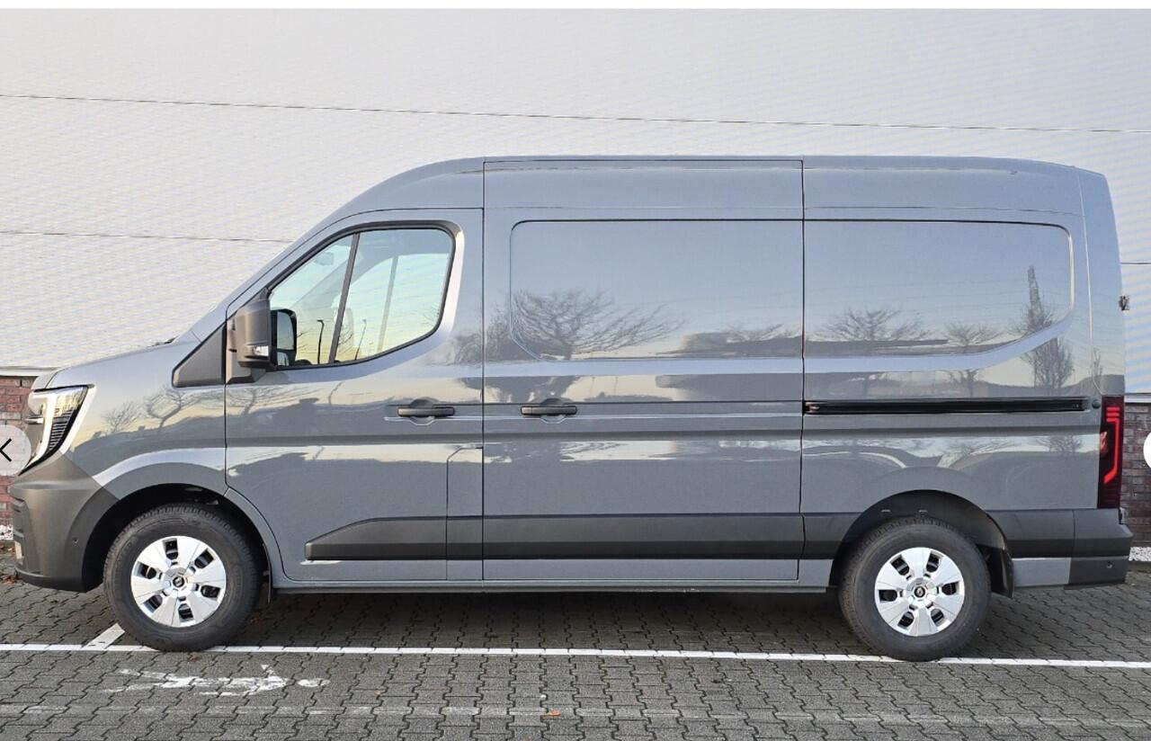 Renault MASTER T35 2.0 dCi 170 L2H2 Extra 2 keer schuifdeur / Laadruimte pakket / Trekhaak / All season