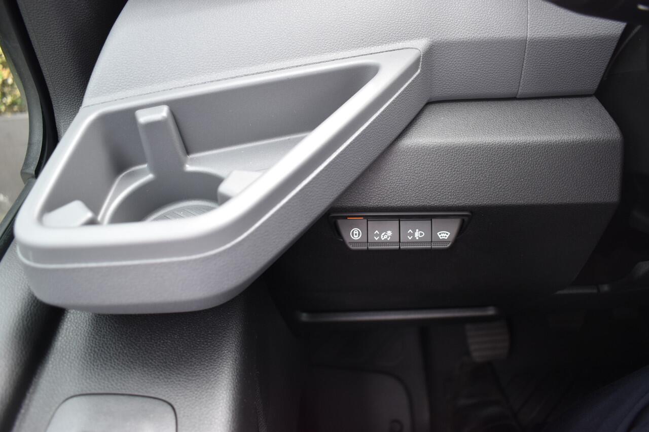 Renault MASTER Advance | C-Shape LED dagrijverlichting | Elektronisch geregelde airconditioning | Instrumentarium met 3,5" TFT scherm