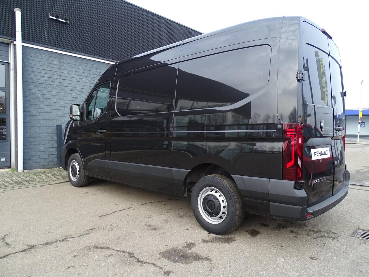 Renault MASTER T35 2.0 dCi 130 L2H2 Advance METALLIC LAK / APPLE CARPLAY & ANDROID AUTO