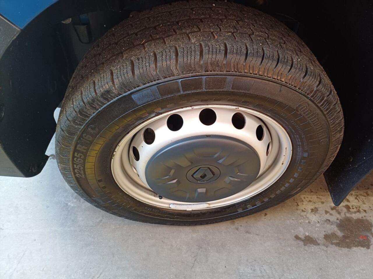 Renault MASTER Red 150-35 L1H2 Euro 6 58.000 Km Ac 12-20