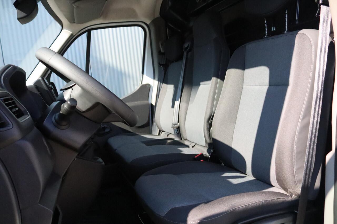 Renault MASTER T35 2.3 dCi 150pk L2H2 Energy Work Edition Airco | Camera | Navi | Parksens. v+a | Trekhaak