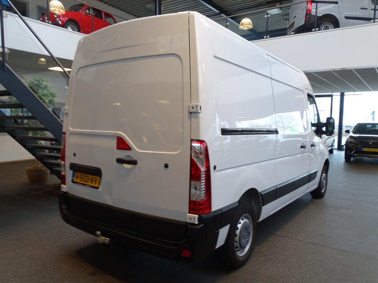 Renault MASTER T35 2.3 dCi L2H2 Energy