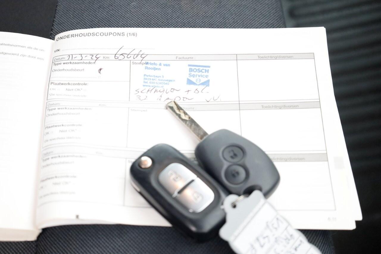 Renault MASTER T35 2.3 dCi 135pk L2H2 Comfort Airco/Navi 10-2022