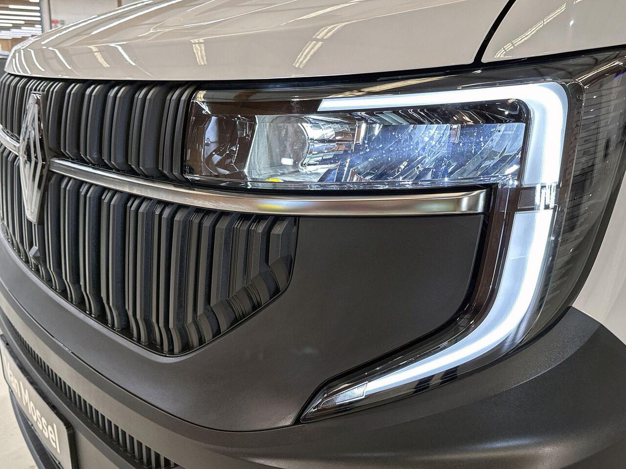 Renault MASTER T35 2.0 dCi 130 L2H2 Advance | Parkeersensor voor en achter | Cruise control | Verwarmde voorstoelen | Apple Carplay & Android auto