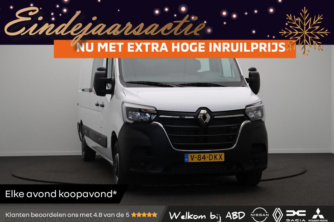 Renault MASTER T35 2.3 dCi 135 L3H2 DC Comfort | 6 persoons | Trekhaak | laadruimte betimmering | Achteruitrijcamera | Airco | Direct rijden |