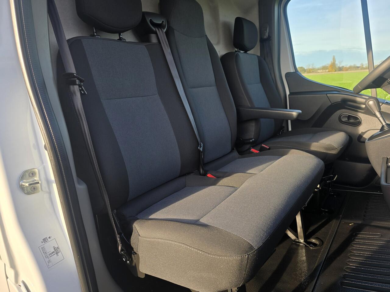 Renault MASTER T35 2.3 dCi L2 H2 - 150 Pk - Euro 6 - Airco - Cruise Control