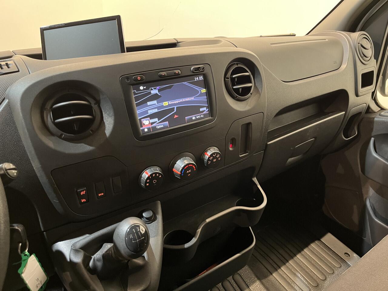 Renault MASTER 2.3 dCi L1H2 130 PK Servicebus / Modul-System Inrichting / Euro 6 / Airco / Cruise Control / Camera / Navigatie / Trekhaak / 73.900 KM !!