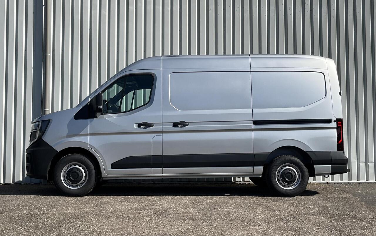Renault MASTER L2H2 T35 2.0 dCi 130 Advance | 2x schuifdeur | Navigatie | Achteruitrijcamera | Bedrijfswageninrchting | All season banden | Van: ¤ 42.215,- nu rijklaar voor: ¤ 37.293,-