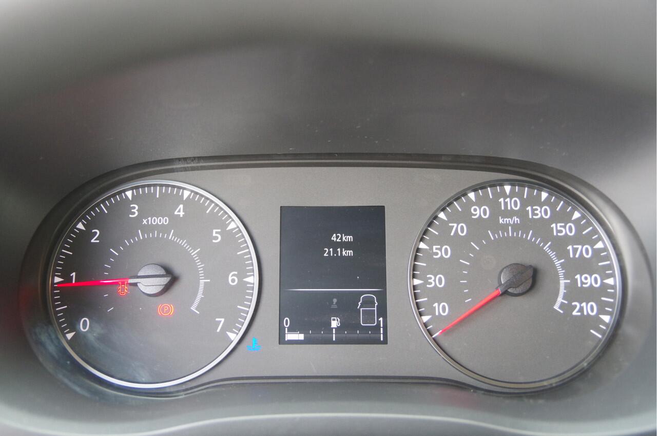 Renault MASTER T35 2.3 dCi 135PK L2H2 Work Edition CAMERA, NAVI, CRUISE, AIRCO, APPLE CARPLAY/ANDROID, PDC DUBBELE CABINE LEVERB.