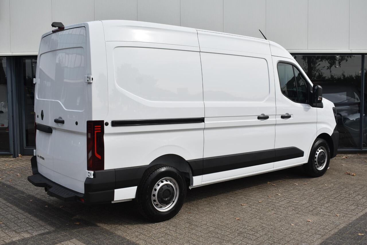 Renault MASTER T35 2.0 dCi 130pk L2H2 Advance | NIEUW | dubbele schuifdeur | Trekhaak | Allseason-banden | achteruitrijcamera | Navigatie