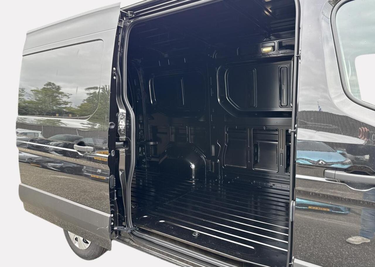 Renault MASTER T35 2.0 dCi 150 L2H2 Extra