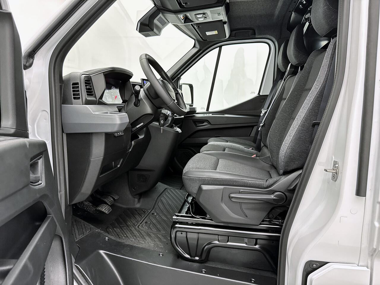 Renault MASTER T35 2.0 dCi 130 L2H2 Led Camera Carplay 130pk Cruise control Dab radio